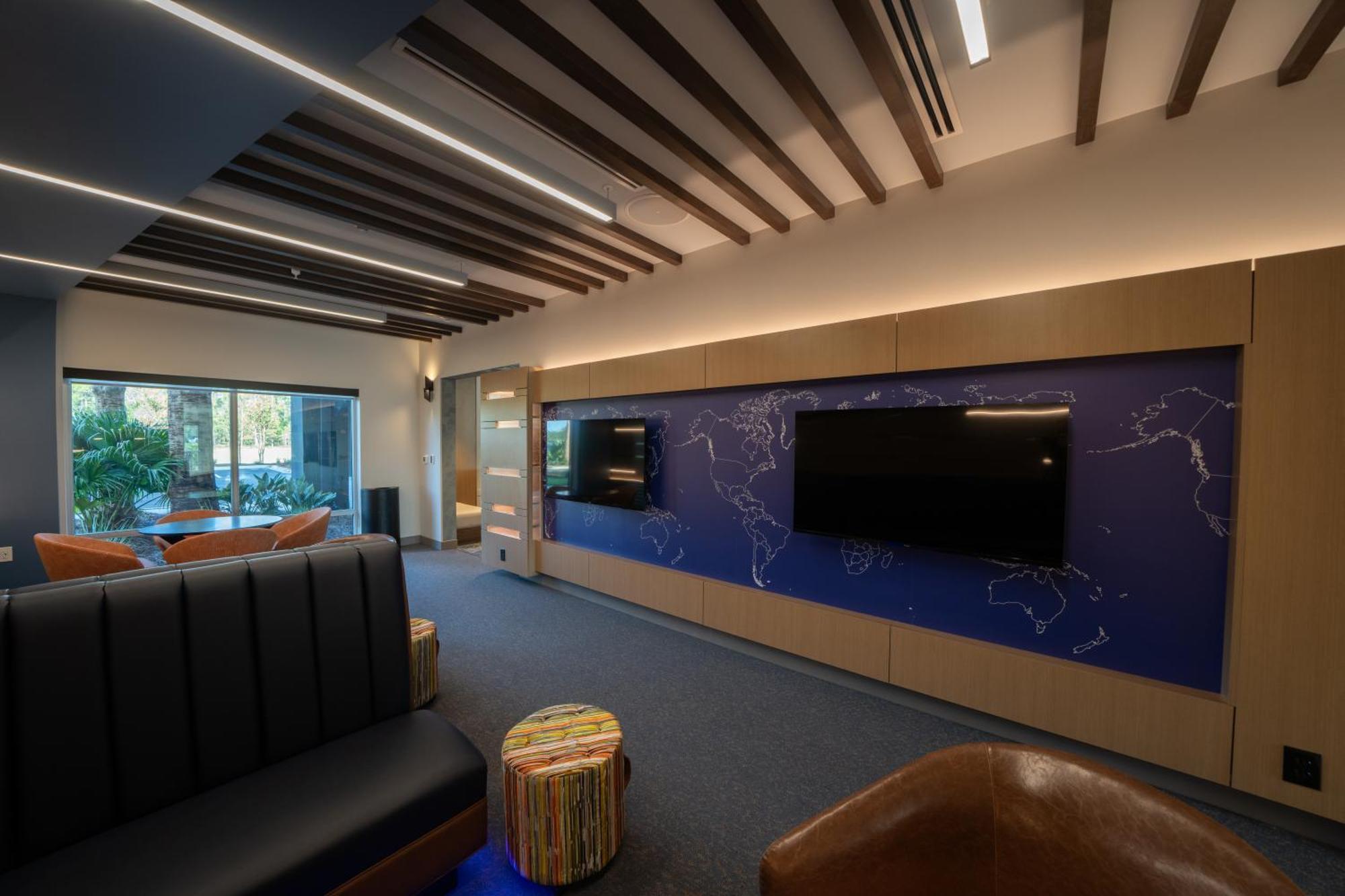 Holiday Inn Express & Suites Fort Walton Beach - Eglin Area By Ihg Εξωτερικό φωτογραφία