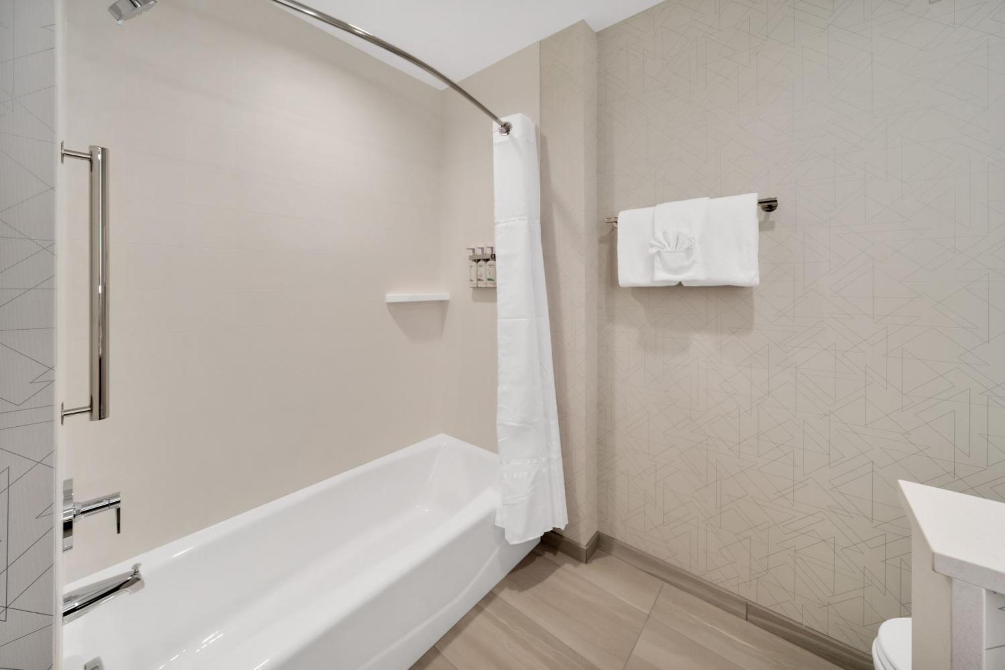 Holiday Inn Express & Suites Fort Walton Beach - Eglin Area By Ihg Εξωτερικό φωτογραφία